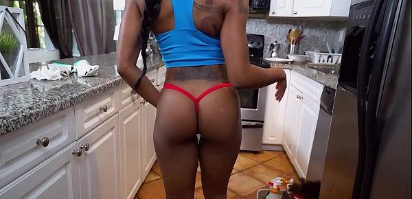  Sexy ebony babe agrees to show some skin for money